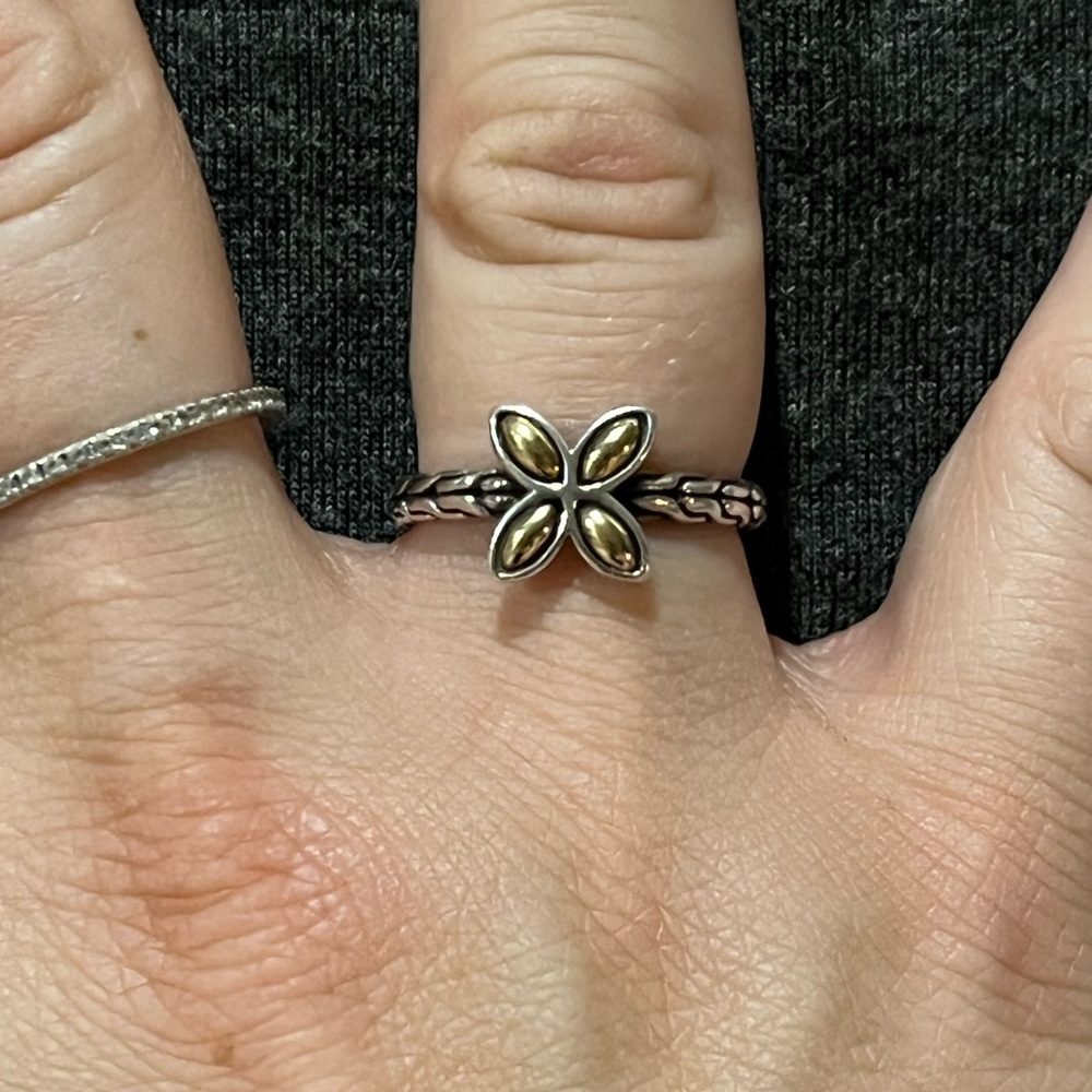 Beautiful EUC John Hardy Kawung Sterling Silver 18k gold ring